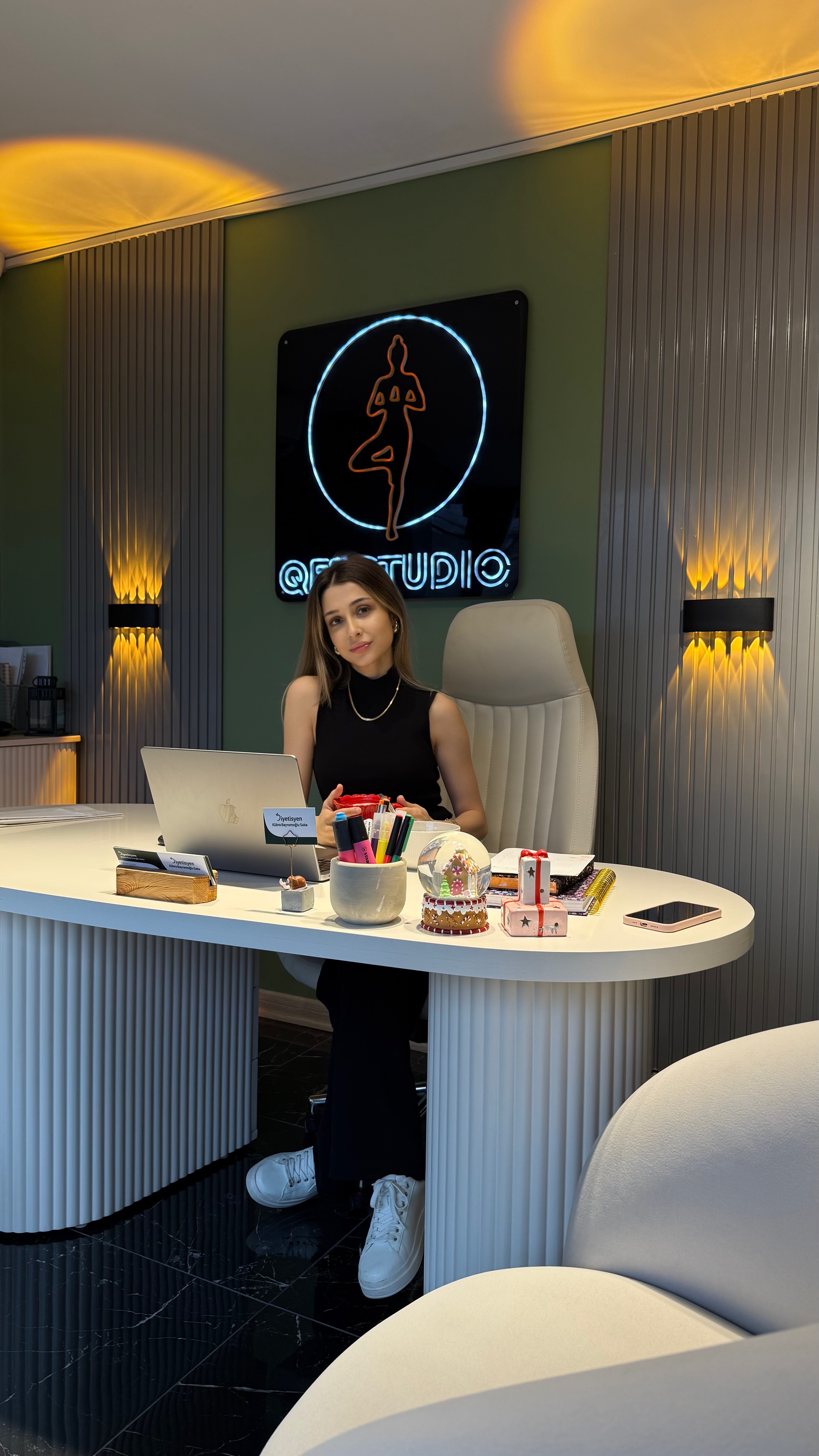 QEF Studio Kurucusu
